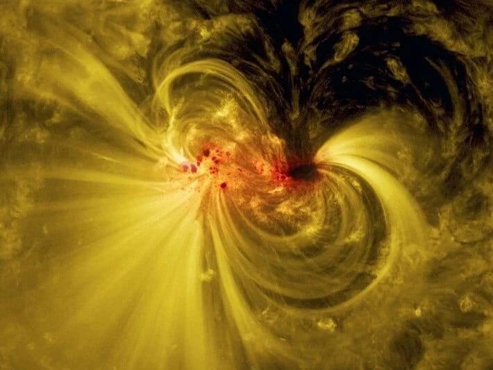 Soyuducu maqnitləri kainatın ilk maqnit sahələrindən daha güclüdür