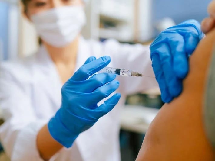 ABŞ Covid-19 peyvəndi ilə bağlı tövsiyəni ləğv edir