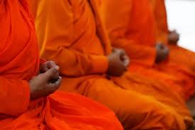 Şri-Lankada kanat yolunda vaqon düşdü: Buddist rahiblər həlak oldular