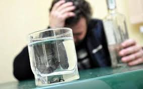 Rusiyada metanol faciəsi: Saxta alkoqollu içkidən azı 19 nəfər öldü