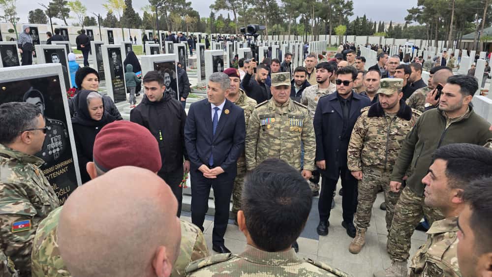 Xüsusi Təyinatlıların Qaziləri, Şəhid Ailələri və Veteranları İctimai Birliyi Şəhidlər Xiyabanını ziyarət edib