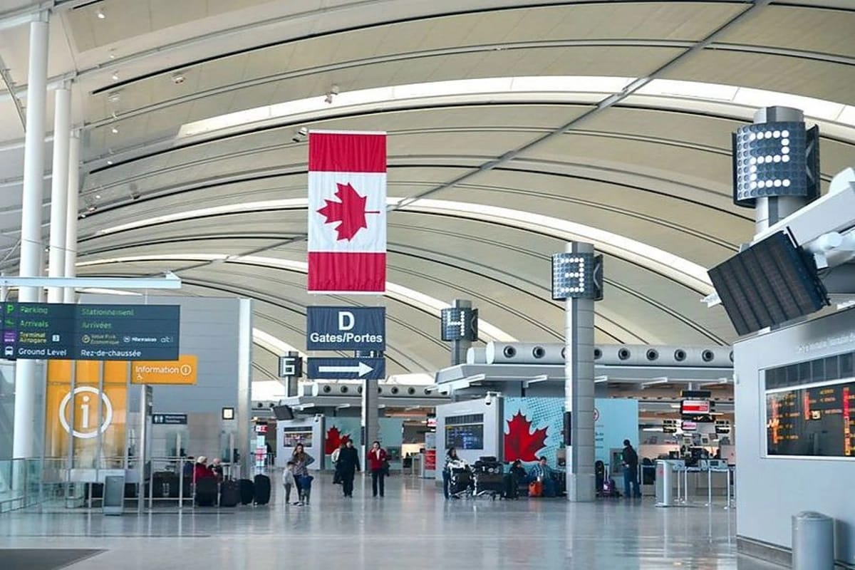Kanadada hava limanları fəaliyyətini dayandırıb