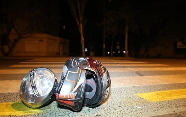 Neftçalada motosiklet divara çırpılıb, ölən var