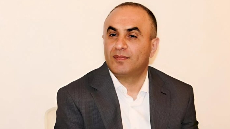 Prorektor işdən çıxmaq üçün ərizə yazdı - Nazir qəbul etdi