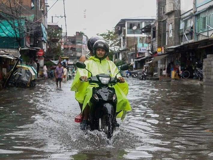 Musson yağışları 26 nəfərin həyatına son qoyub