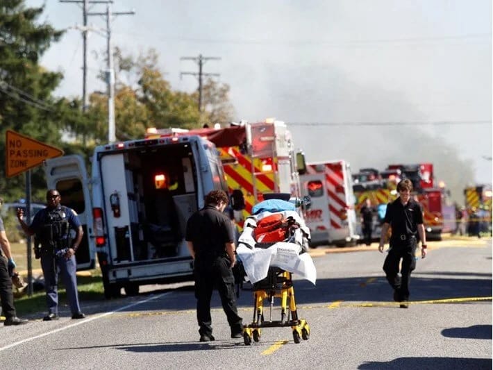 ABŞ-da kilsəyə hücum: Partlayış, sonra silah səsləri eşidildi, kilsə yandırıldı