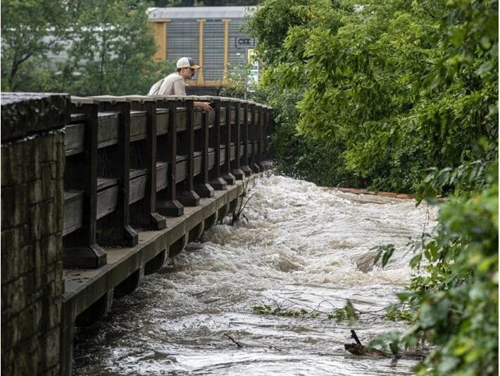 Arizonada daşqınlar: 4 nəfər ölüb, itkinlərin sayı məlum deyil