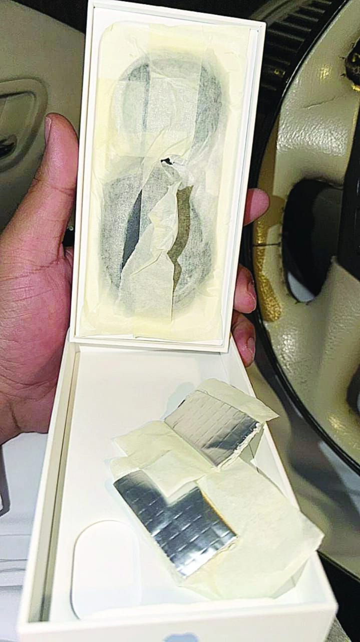 iPhone 17 aldı, lakin möhürlənmiş qutudan daş çıxdı