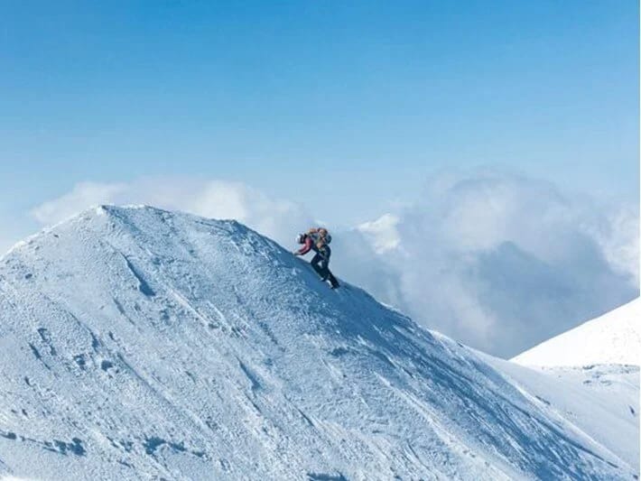 Polşalı xizəkçi Everestdə rekord sahibi oldu