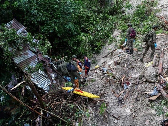 Filippində 6,9 bal gücündə zəlzələ baş verib