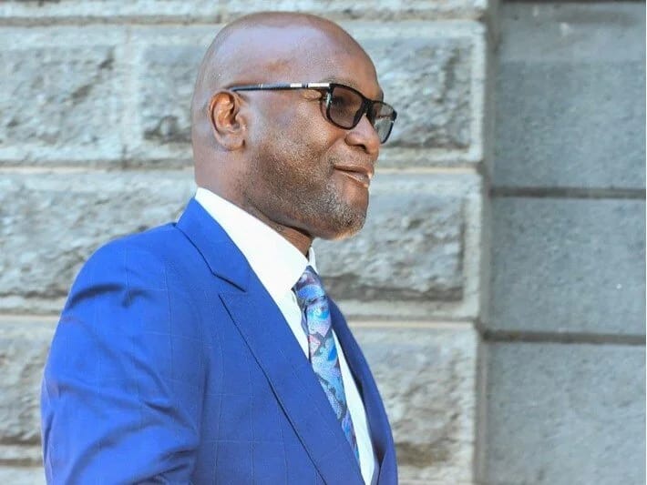 Cənubi Afrika səfiri 22-ci mərtəbədən yıxılıb