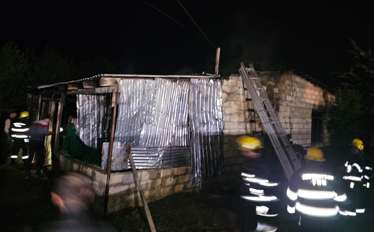 Ağdamda ailə FACİƏSİ: Nənə və nəvə ağır yaralandı - FOTO