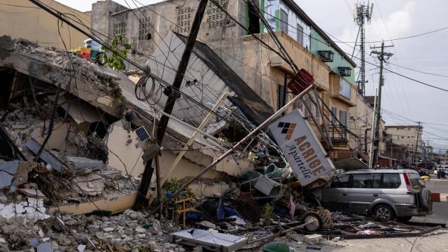 Filippində 6,9 bal gücündə zəlzələ nəticəsində ölənlərin sayı 72-yə çatıb