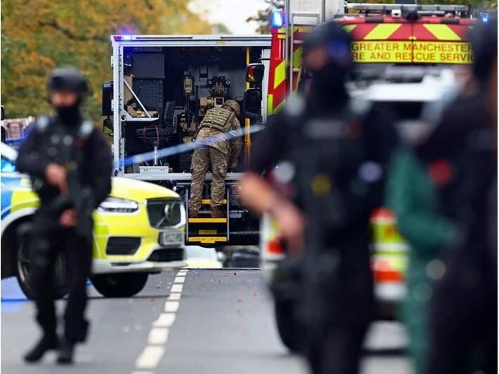 İngiltərədə sinaqoq qarşısında hücum: İki ölü