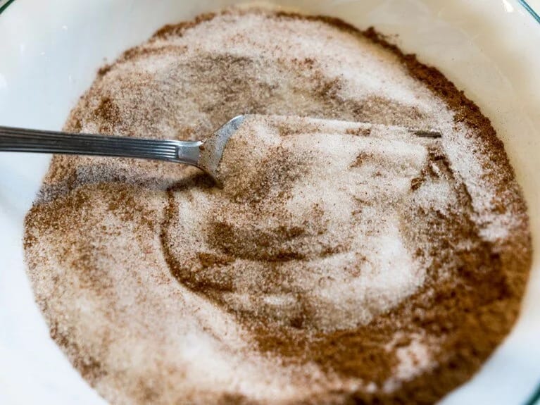 Qəhvəyə darçın əlavə olunduqda antioksidantların güc mərkəzinə çevrilir