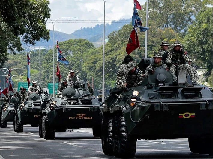 Venesuelada xəbərdarlıq: 5-dən çox döyüş təyyarəsi aşkar edilib