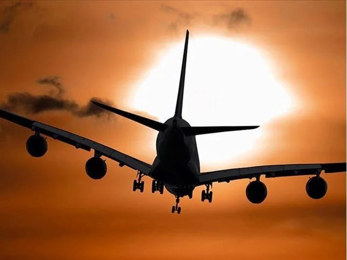 Tailandın baş naziri orqanları şəxsi təyyarəsi ilə daşıdı