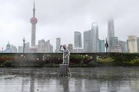 Çində tayfun 144 min insanı yerindən etdi