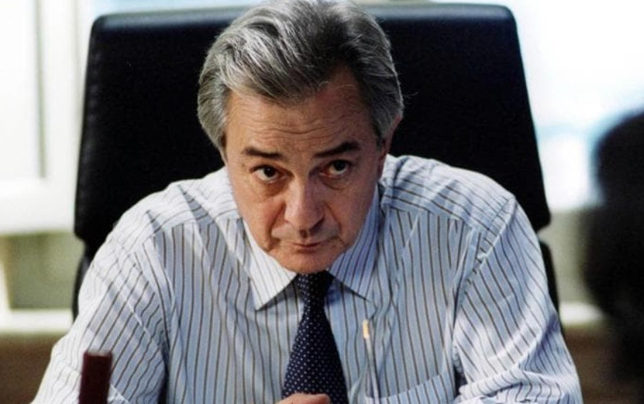 Məşhur aktyor vəfat etdi - Fotolar