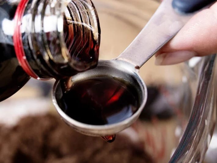 Hindistanda öskürək siropu qalmaqalı: Həkim saxlanılıb