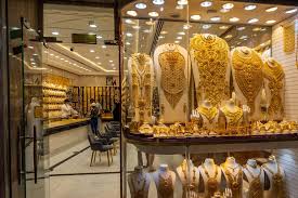 Mərkəzi Univermaqda mənimsəmə, satıcı qadın həbs edildi