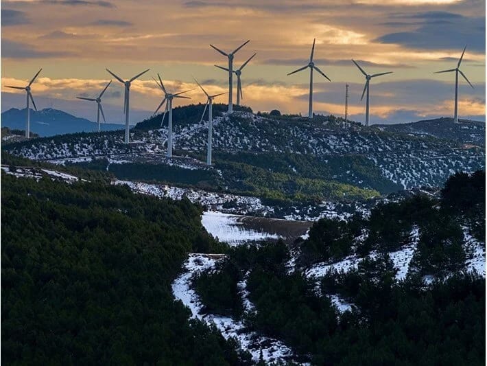 Bərpa olunan enerji kömürdən üstündür