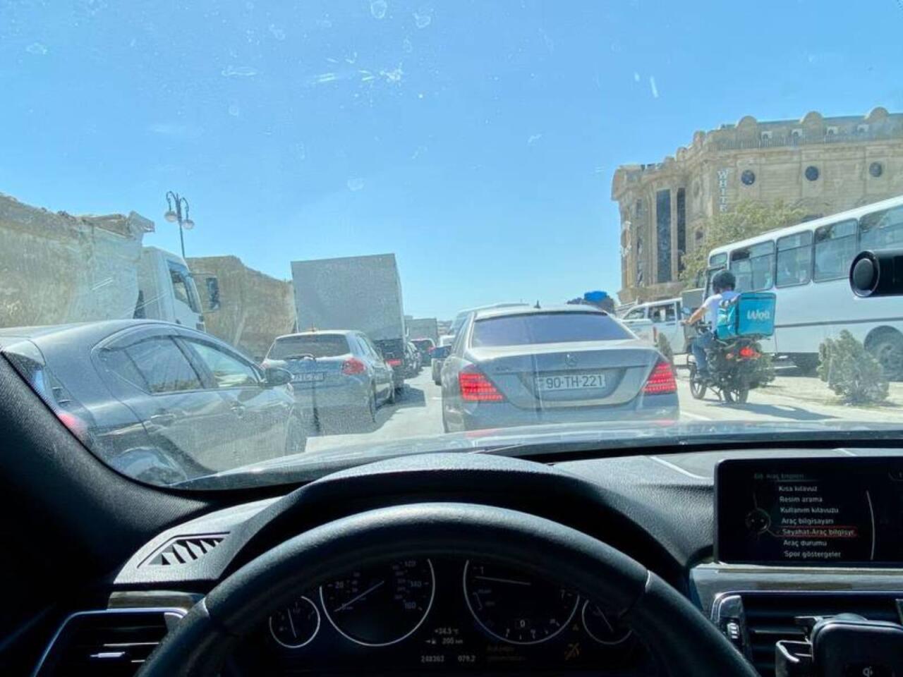 Binəqədi sakinlərinə ŞAD XƏBƏR: Bu yola asfalt çəkiləcək