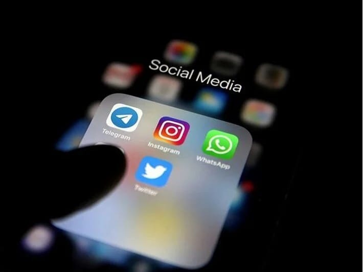 Danimarka 15 yaşdan kiçik uşaqlar üçün sosial media qadağası hazırlayır