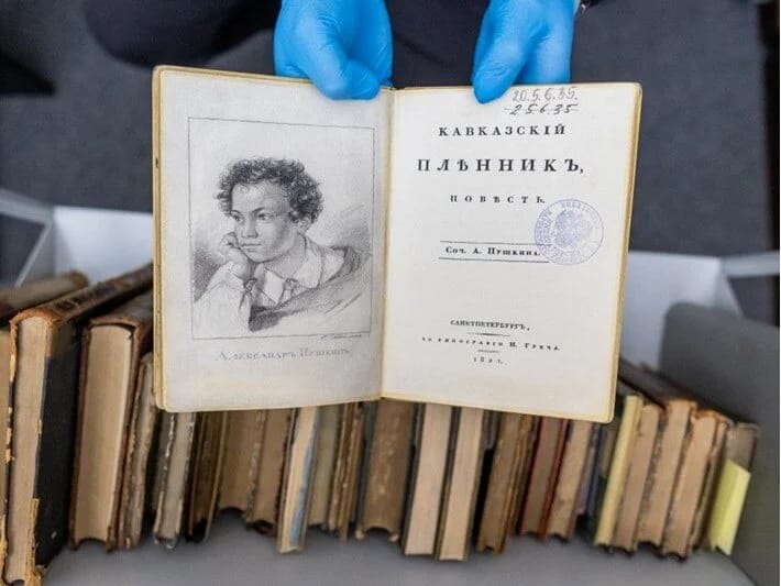 3 milyon dollar dəyərində 170 nadir rus əsəri oğurlanıb