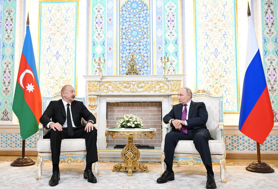 Düşənbədə İlham Əliyevin Vladimir Putinlə təkbətək görüşü keçirilir - FOTO
