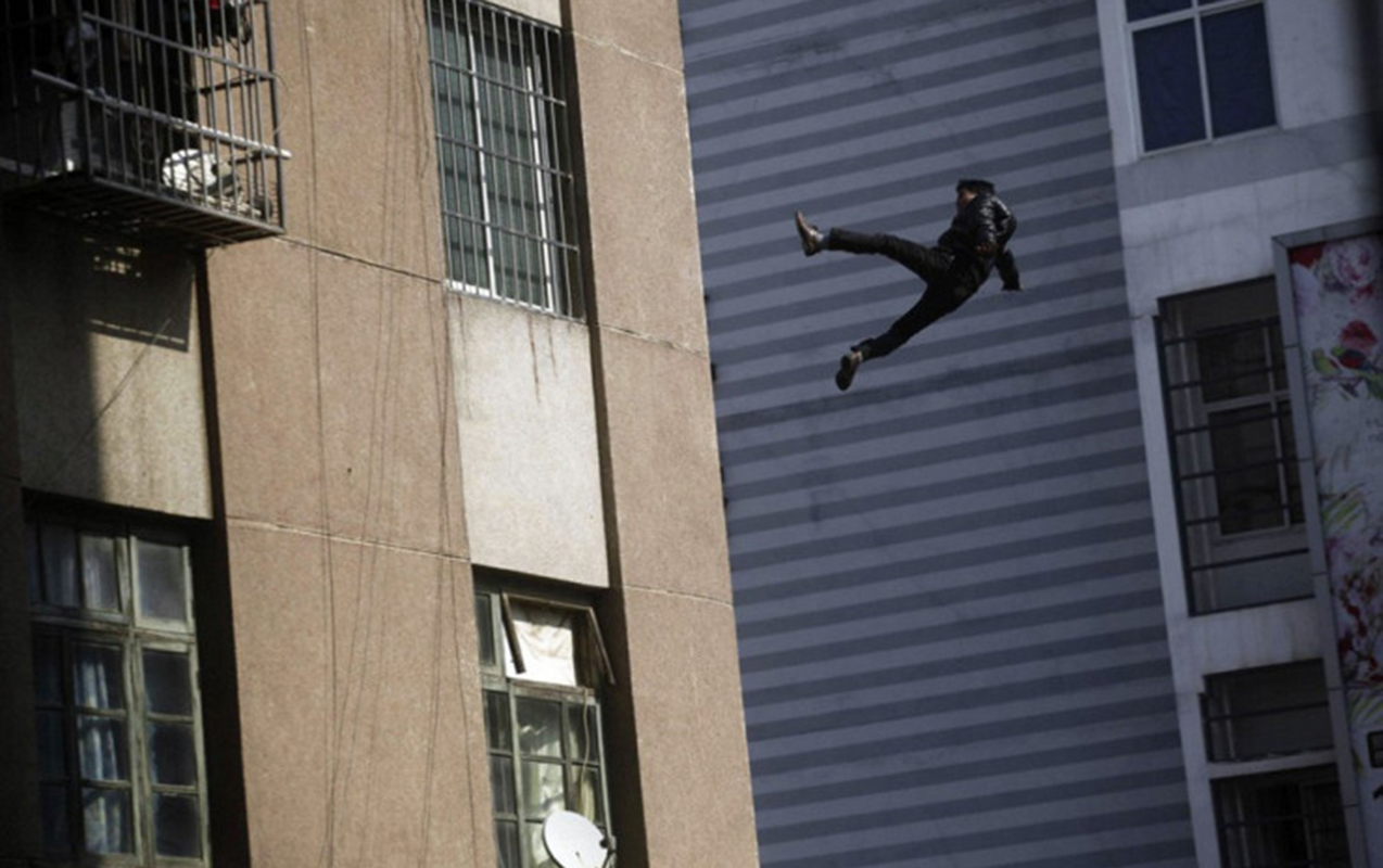 Özünü müalicə aldığı xəstəxanadan yerə ataraq öldü - Rəsmi açıqlama