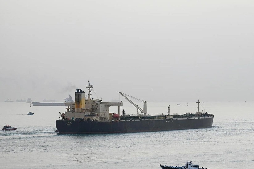 KİV: Husilər İsrailə və Qırmızı dənizdə ticarət gəmilərinə hücumları dayandırır