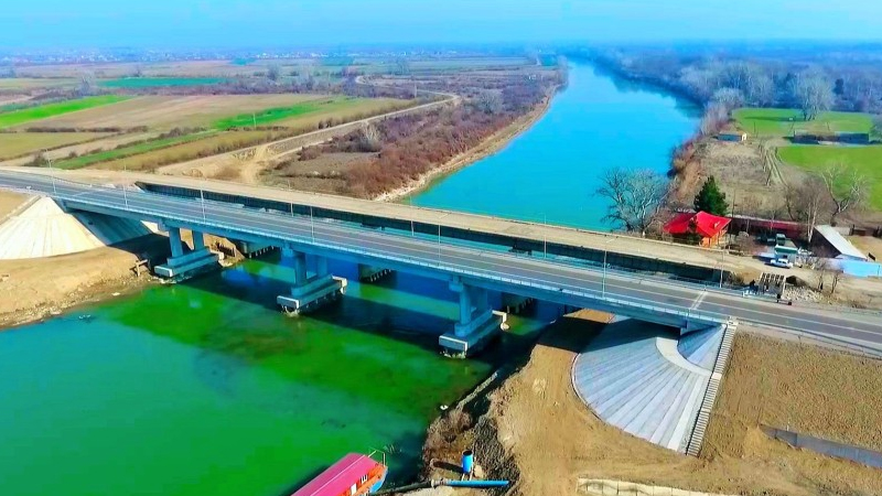 Çayla üzüb Azərbaycana keçdi - Həbs edildi