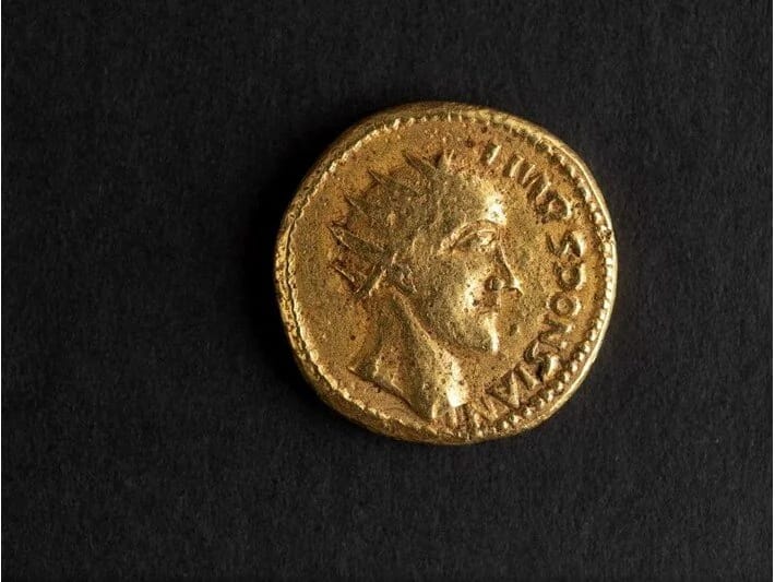 Romanın itirilmiş imperatoru tapıldı