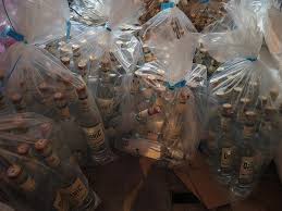 Gəncədə topdansatış mağazasında 200-dən çox saxta alkoqollu içki aşkarlanıb