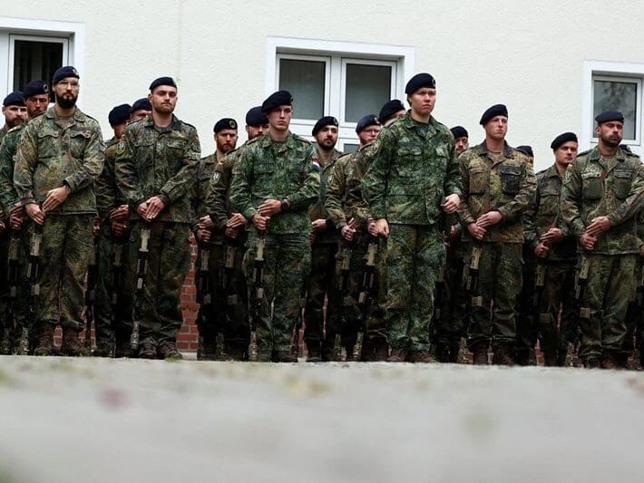 Almaniyada məcburi hərbi xidmətlə bağlı qalmaqal