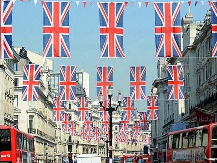 Böyük Britaniya Heyət Təhrir əl-Şamı terror təşkilatları siyahısından çıxarıb