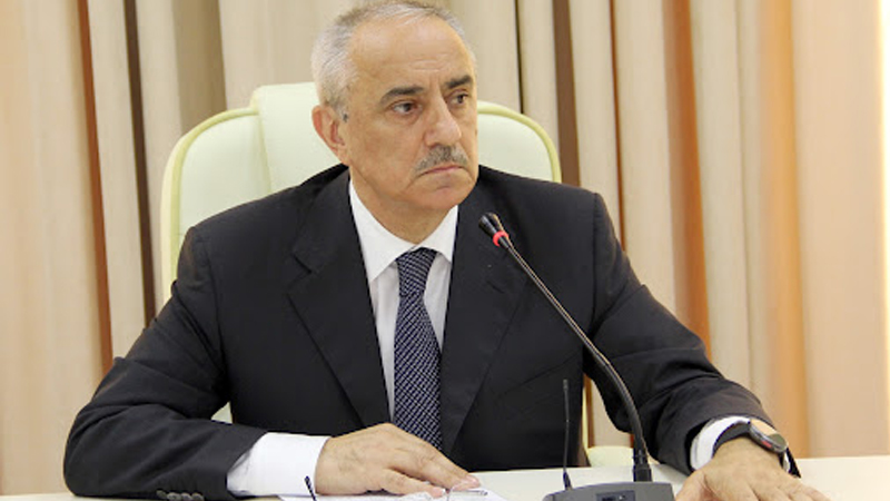 İcra başçısı köməkçisini, sürücüsünü və daha bir neçə şöbə müdirini işdən çıxardı