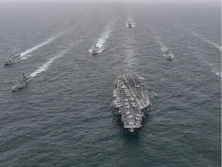 ABŞ-a məxsus helikopter və döyüş təyyarəsi Cənubi Çin dənizinə düşüb