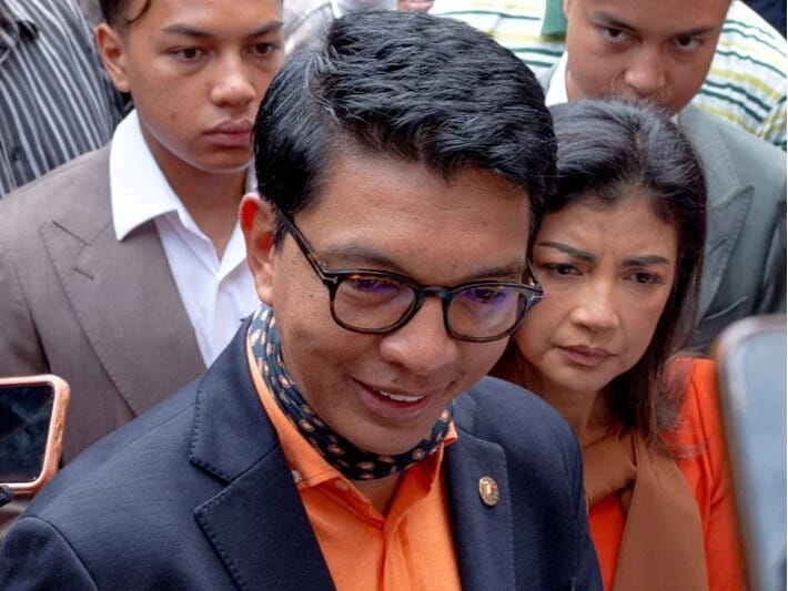 Madaqaskarın devrilmiş prezidenti Rajoelina vətəndaşlıqdan məhrum edilib