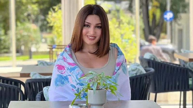 Mehriban Zəki və Sevinc Çılğından əməkdar artistə doğum günü sürprizi (VİDEO)