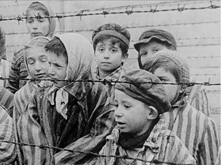 Almaniyadan Yəhudi soyqırımı üçün ödəniş: 1 milyard avro 