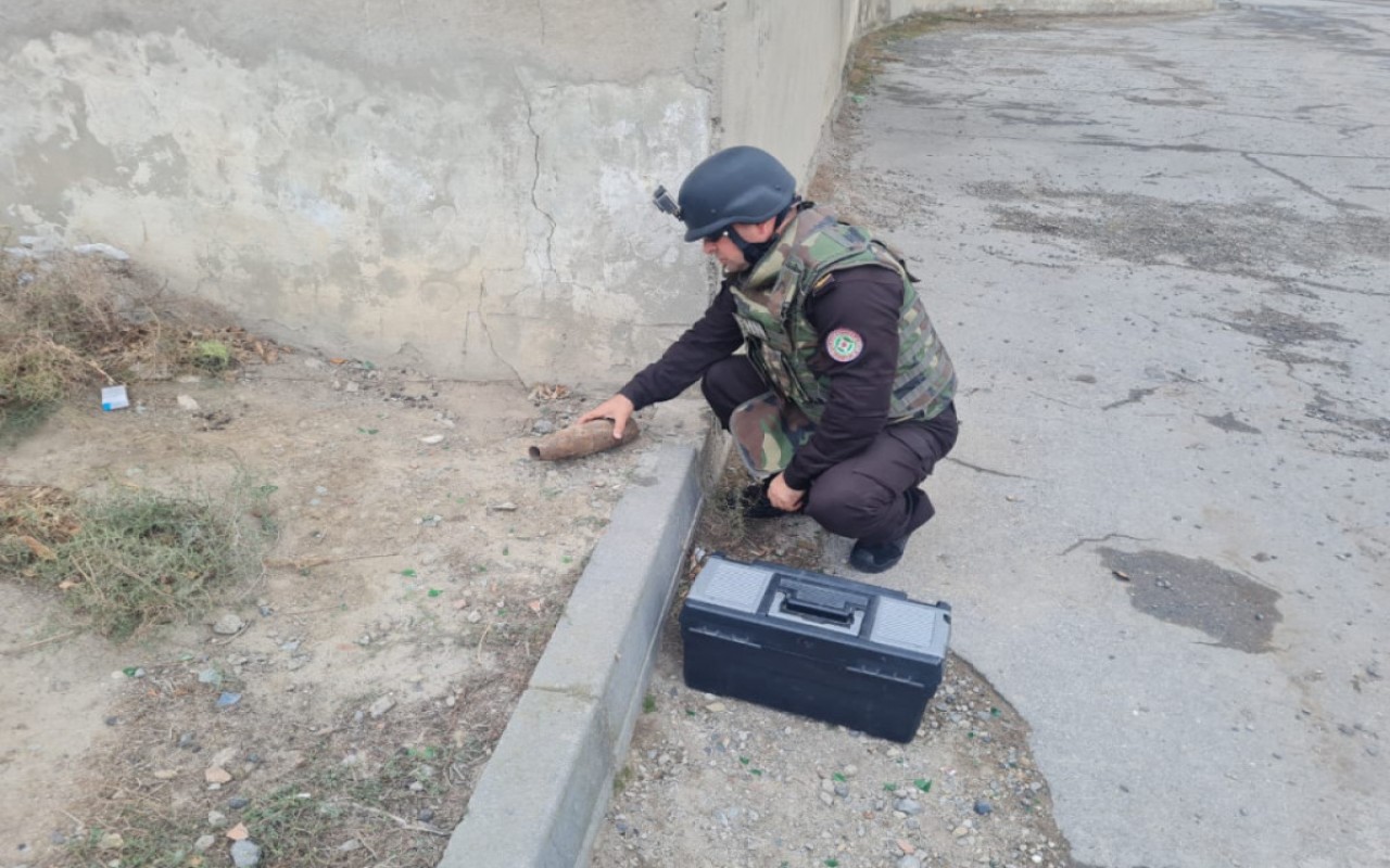 Sumqayıtda top mərmisi tapıldı - VİDEO