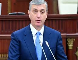 Hesablama Palatası sədrinin milyonçu qayınatasını belə aldadıblar - 2,5 milyonluq maxinasiya