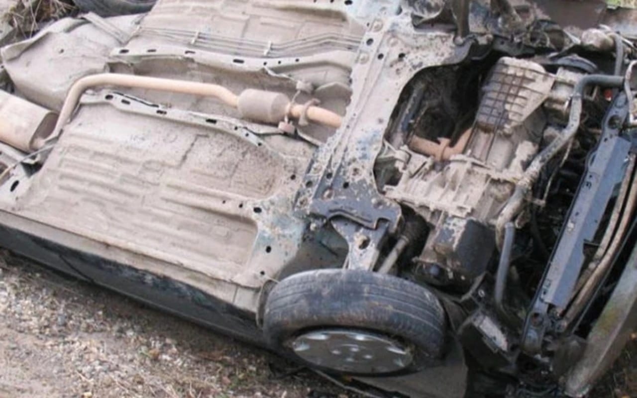 Goranboyda maşın aşdı, sürücü yaralandı