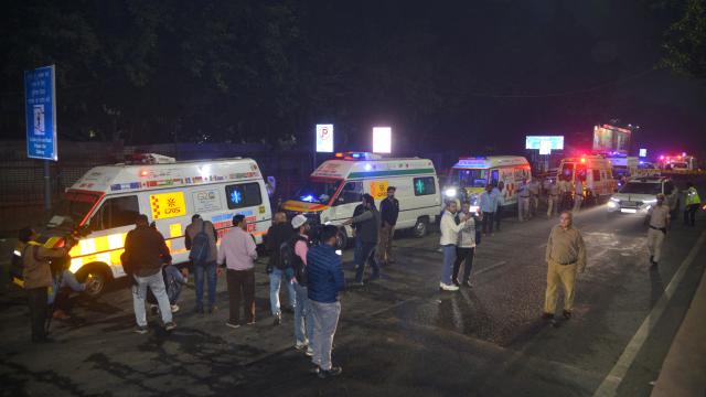 Hindistanda avtomobilin partlaması nəticəsində 8 nəfər ölüb