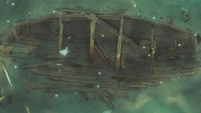 Cənubi Koreyanın qərb sahilində 600 illik yük gəmisi aşkar edilib