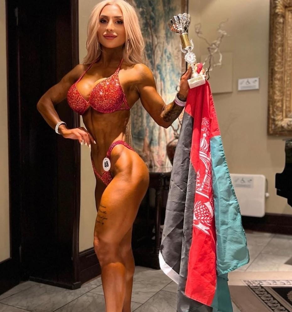 Uşaq gəlin 15 ildən sonra bodibildinq çempionu olub