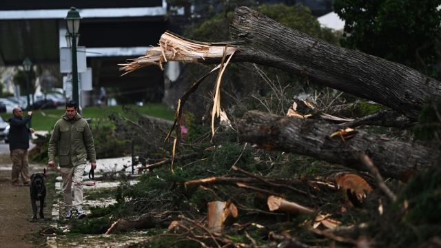 Portuqaliyada pis hava səbəbindən iki nəfər ölüb