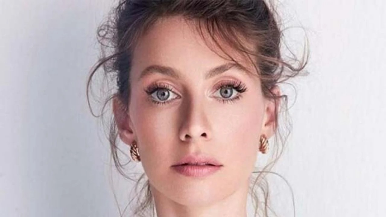 Aktrisa Londondakı evinə görə məhkəməlik oldu